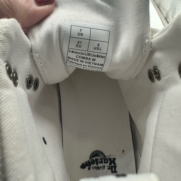 Dr Marten’s combs platform Combat white lace up boots size 9. - Picture 10 of 11